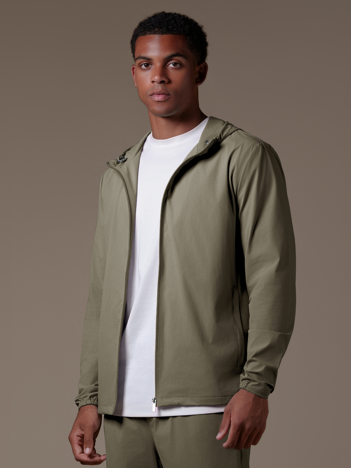 Tech Windbreaker - Olive