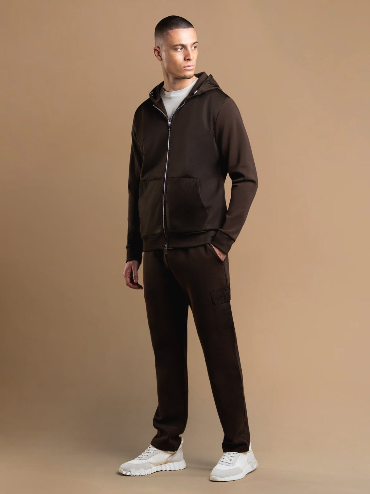 Hybrid Flow Windbreaker - Brown